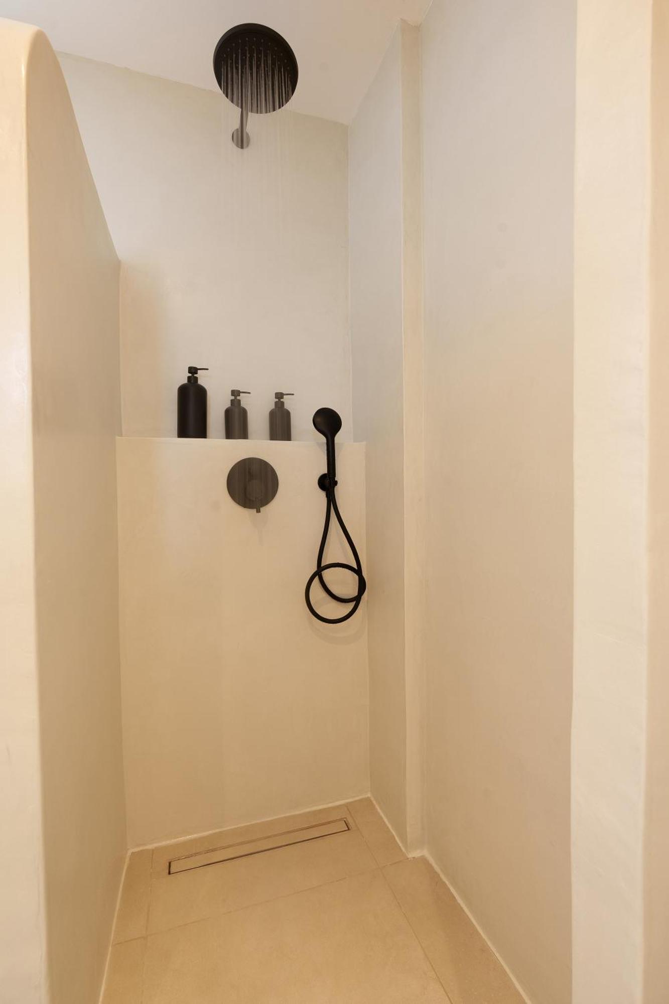Sugarwhite Suites With Private Not Heated Pool Emporio  المظهر الخارجي الصورة