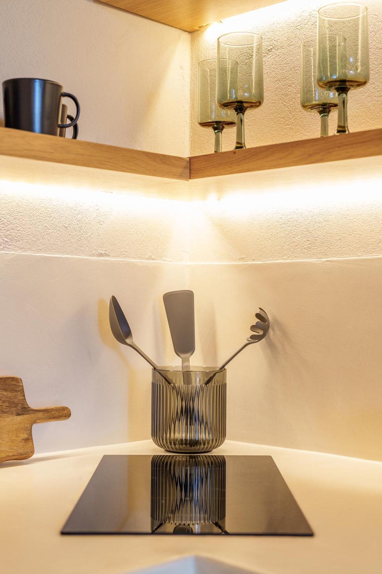 Sugarwhite Suites With Private Not Heated Pool Emporio  المظهر الخارجي الصورة